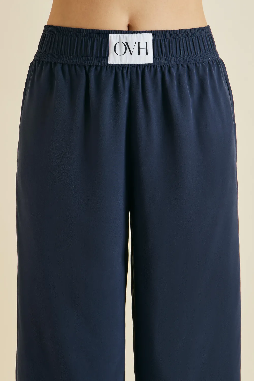 Store Alabama Navy Pajamasin Silk Crêpe de Chine Pajamas
