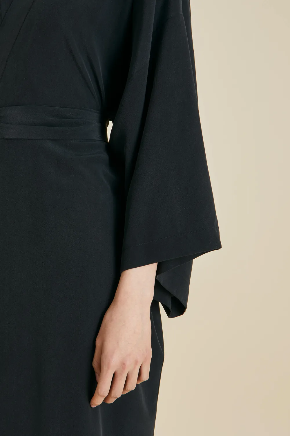 Cheap Queenie Robein Silk Crêpe de Chine Robes
